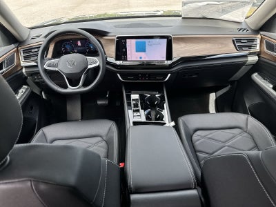 Volkswagen Atlas 2.0T SE con tecnología 2026