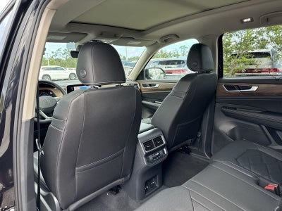 Volkswagen Atlas 2.0T SE con tecnología 2026