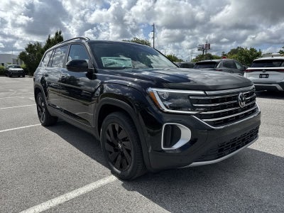 Volkswagen Atlas 2.0T SE con tecnología 2026