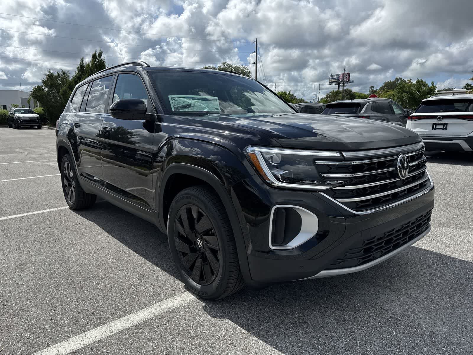 Volkswagen Atlas 2.0T SE con tecnología 2026