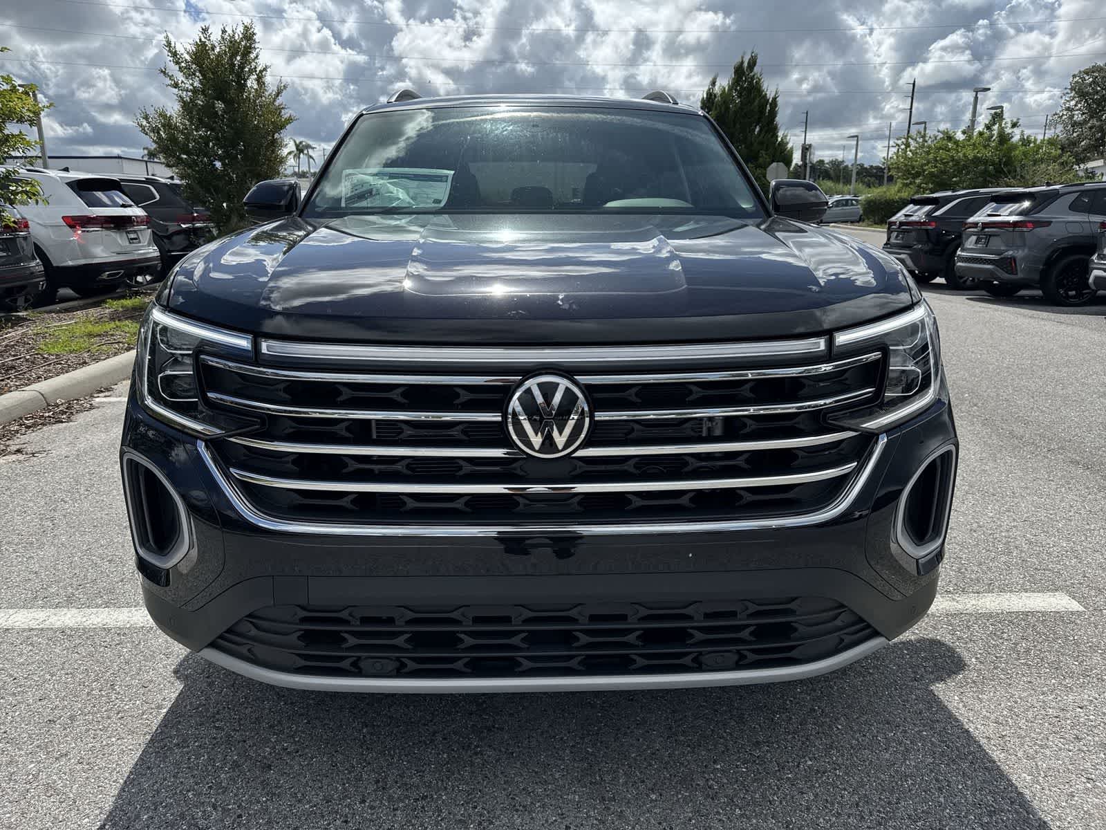 Volkswagen Atlas 2.0T SE con tecnología 2026