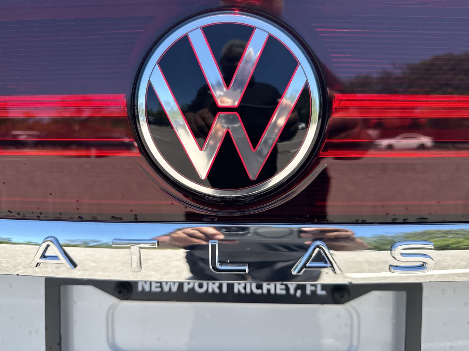 Volkswagen Atlas 2.0T SE con tecnología 2026