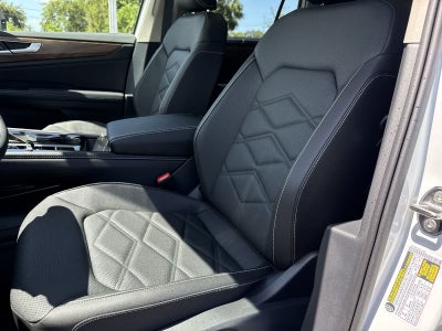 Volkswagen Atlas 2.0T SE con tecnología 2026