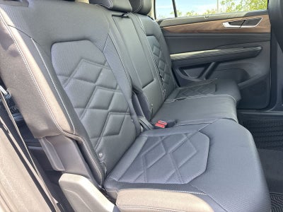 Volkswagen Atlas 2.0T SE con tecnología 2026