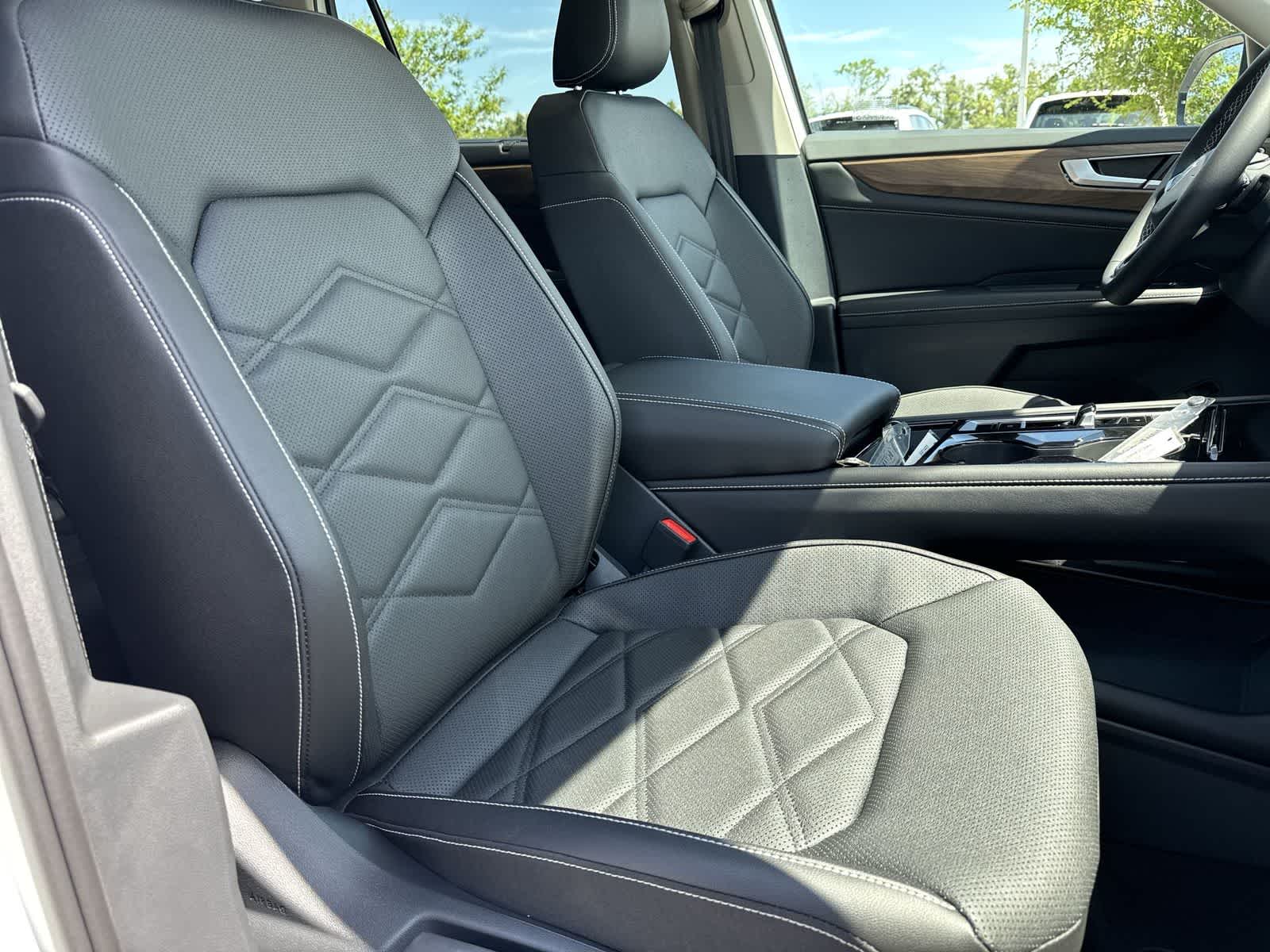 Volkswagen Atlas 2.0T SE con tecnología 2026
