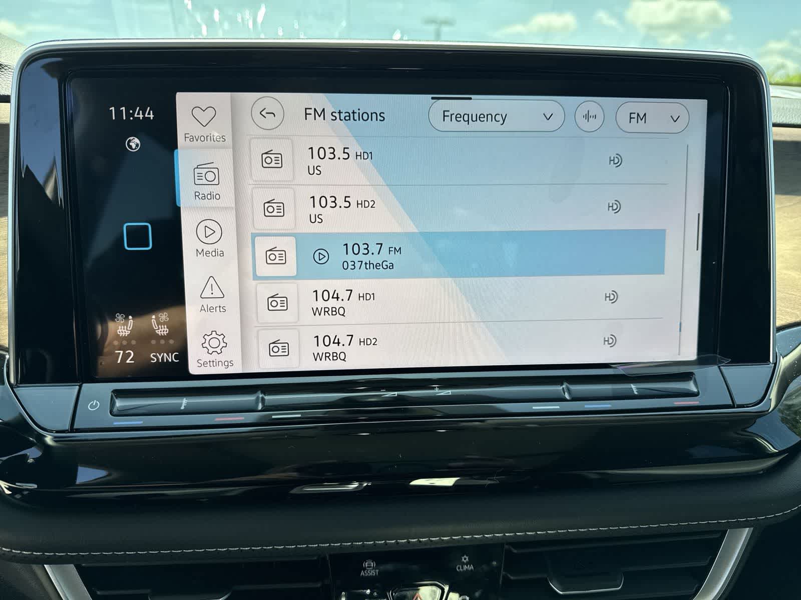 Volkswagen Atlas 2.0T SE con tecnología 2026