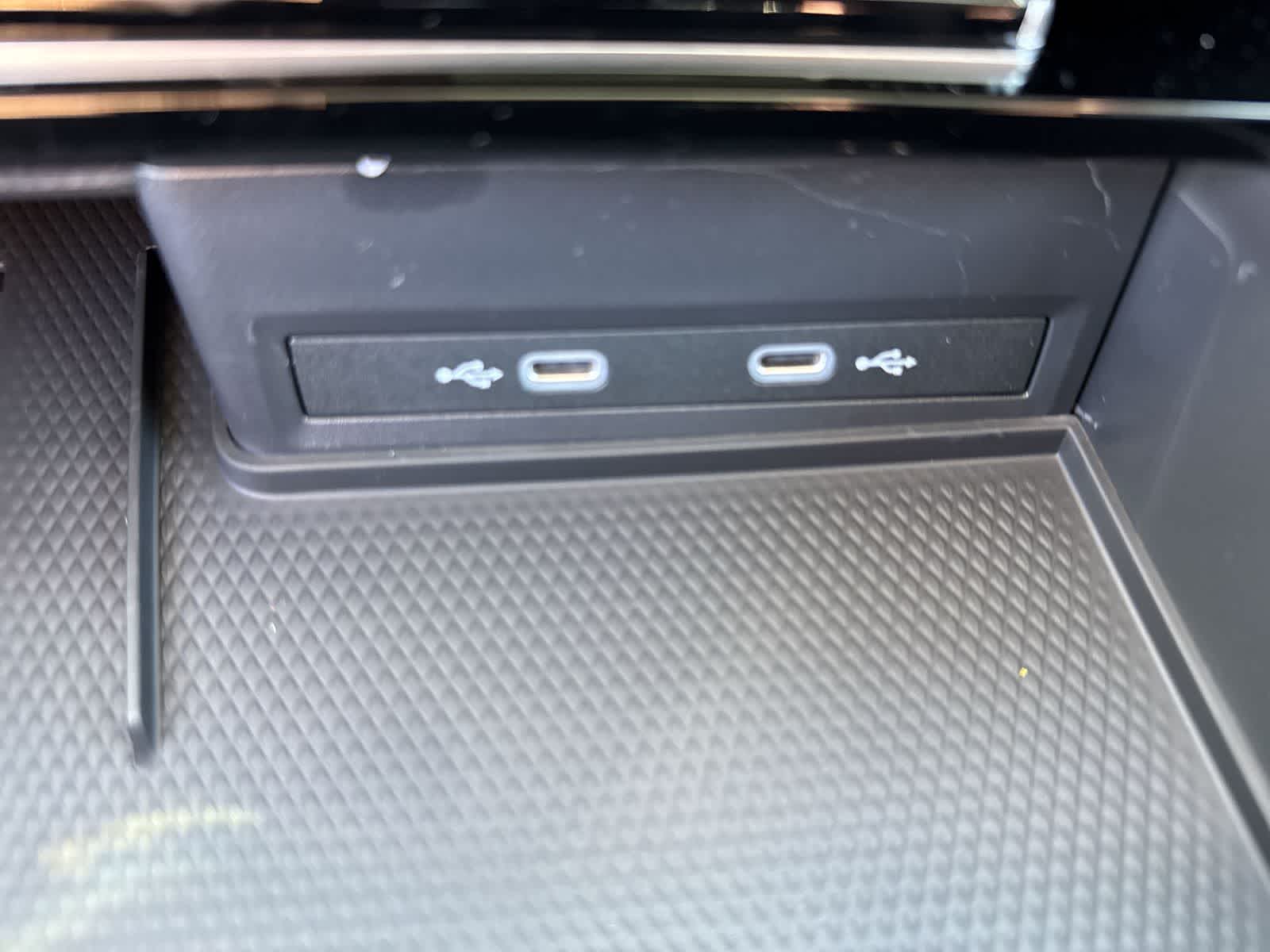 Volkswagen Atlas 2.0T SE con tecnología 2026