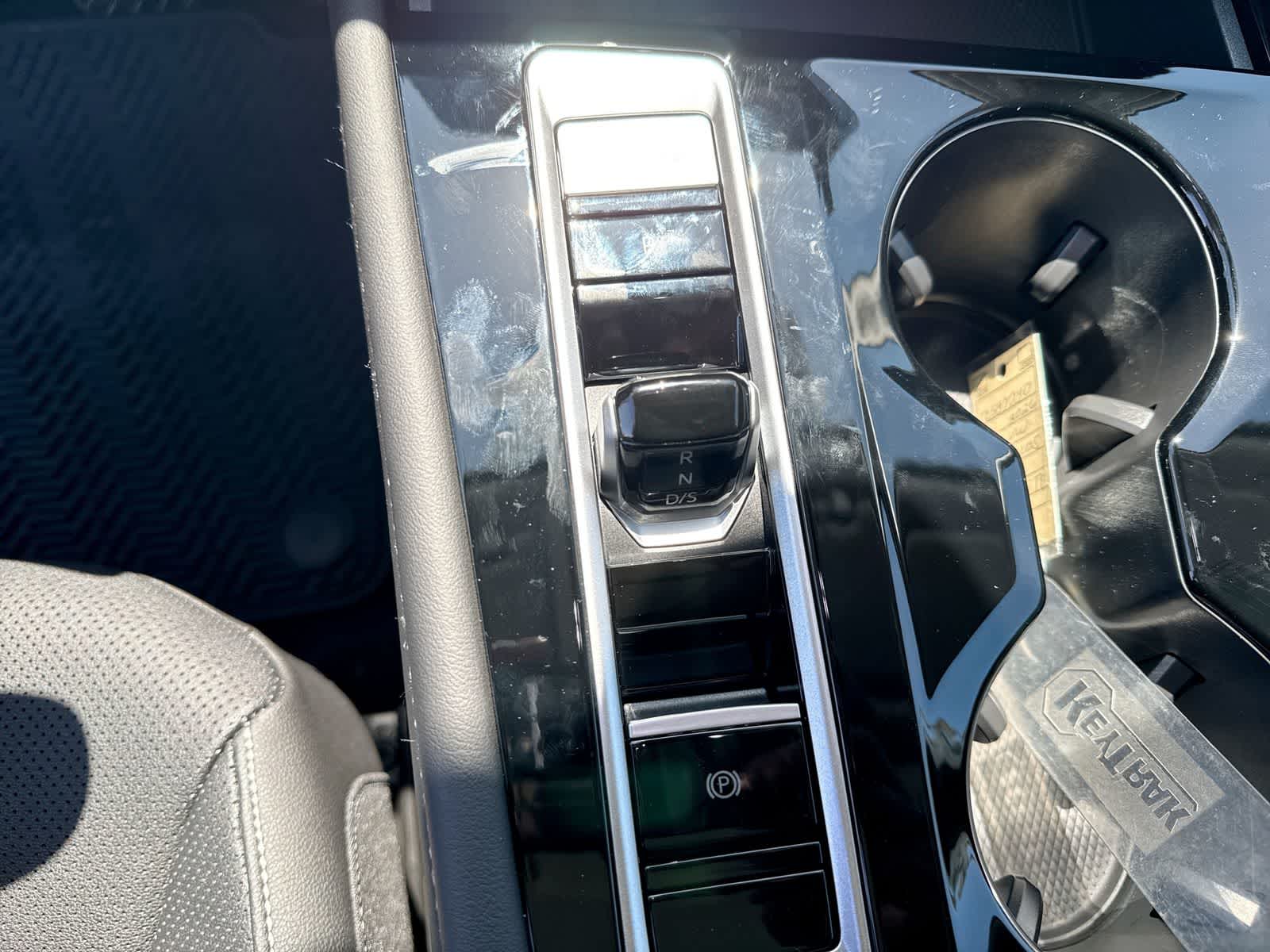 Volkswagen Atlas 2.0T SE con tecnología 2026