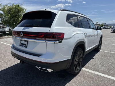 Volkswagen Atlas 2.0T SE con tecnología 2026
