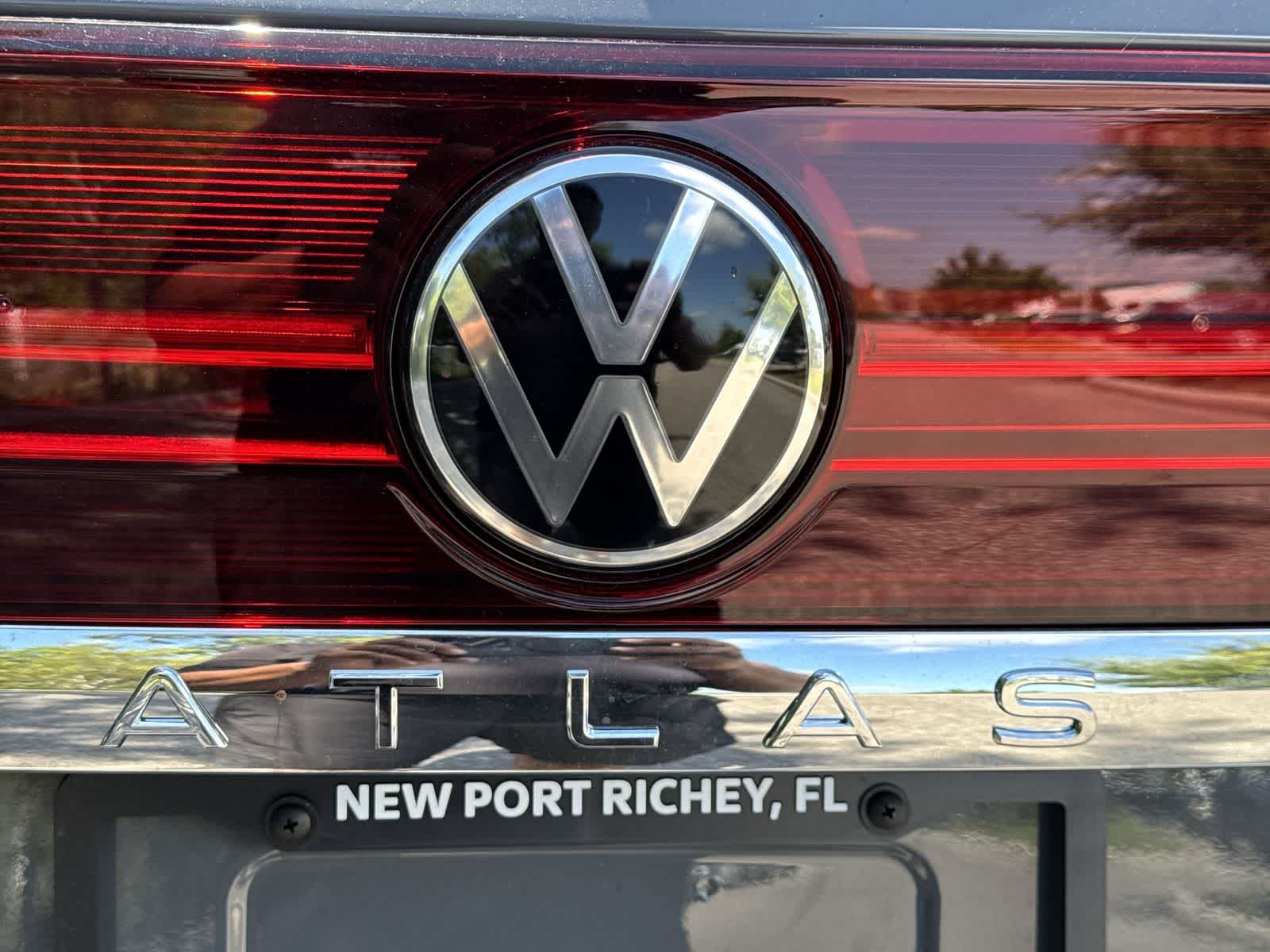Volkswagen Atlas 2.0T SE con tecnología 2026