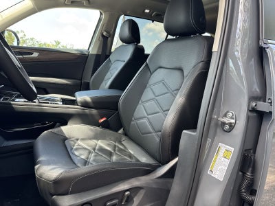 Volkswagen Atlas 2.0T SE con tecnología 2026