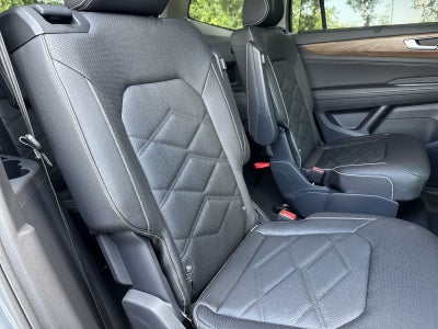 Volkswagen Atlas 2.0T SE con tecnología 2026