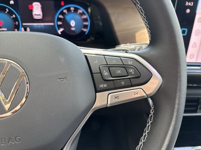 Volkswagen Atlas 2.0T SE con tecnología 2026