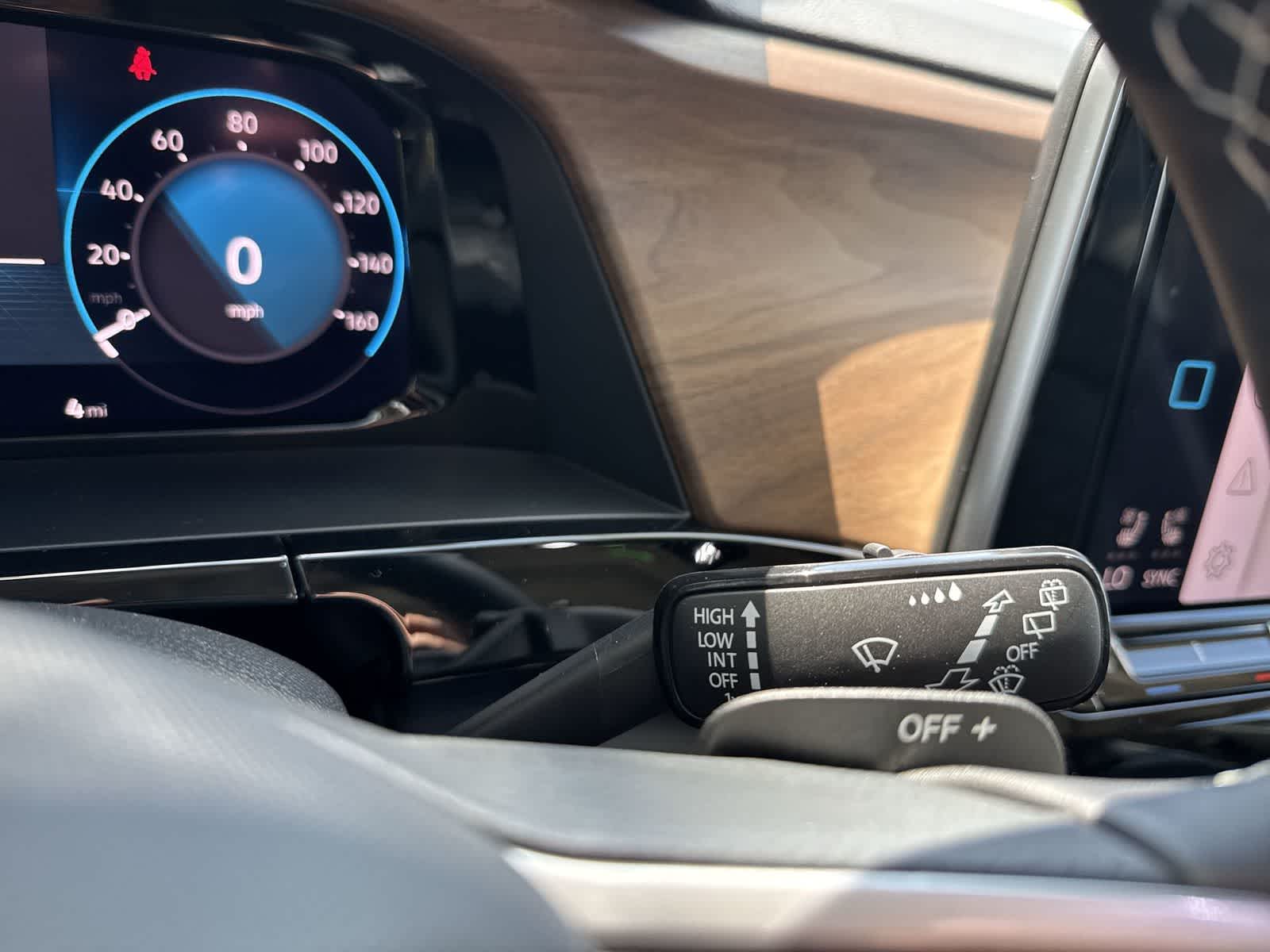 Volkswagen Atlas 2.0T SE con tecnología 2026