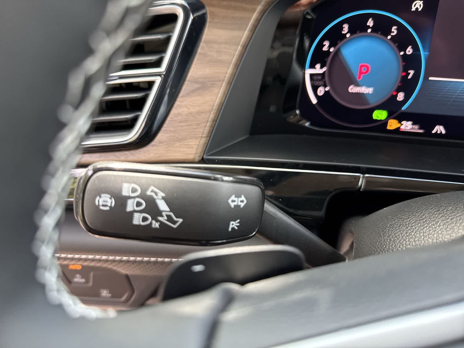 Volkswagen Atlas 2.0T SE con tecnología 2026