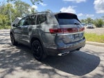 Volkswagen Atlas 2.0T SE con tecnología 2026