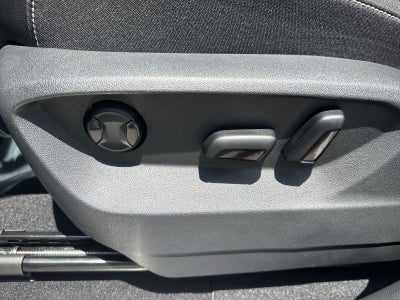 Volkswagen Atlas 2.0T SE con tecnología 2026