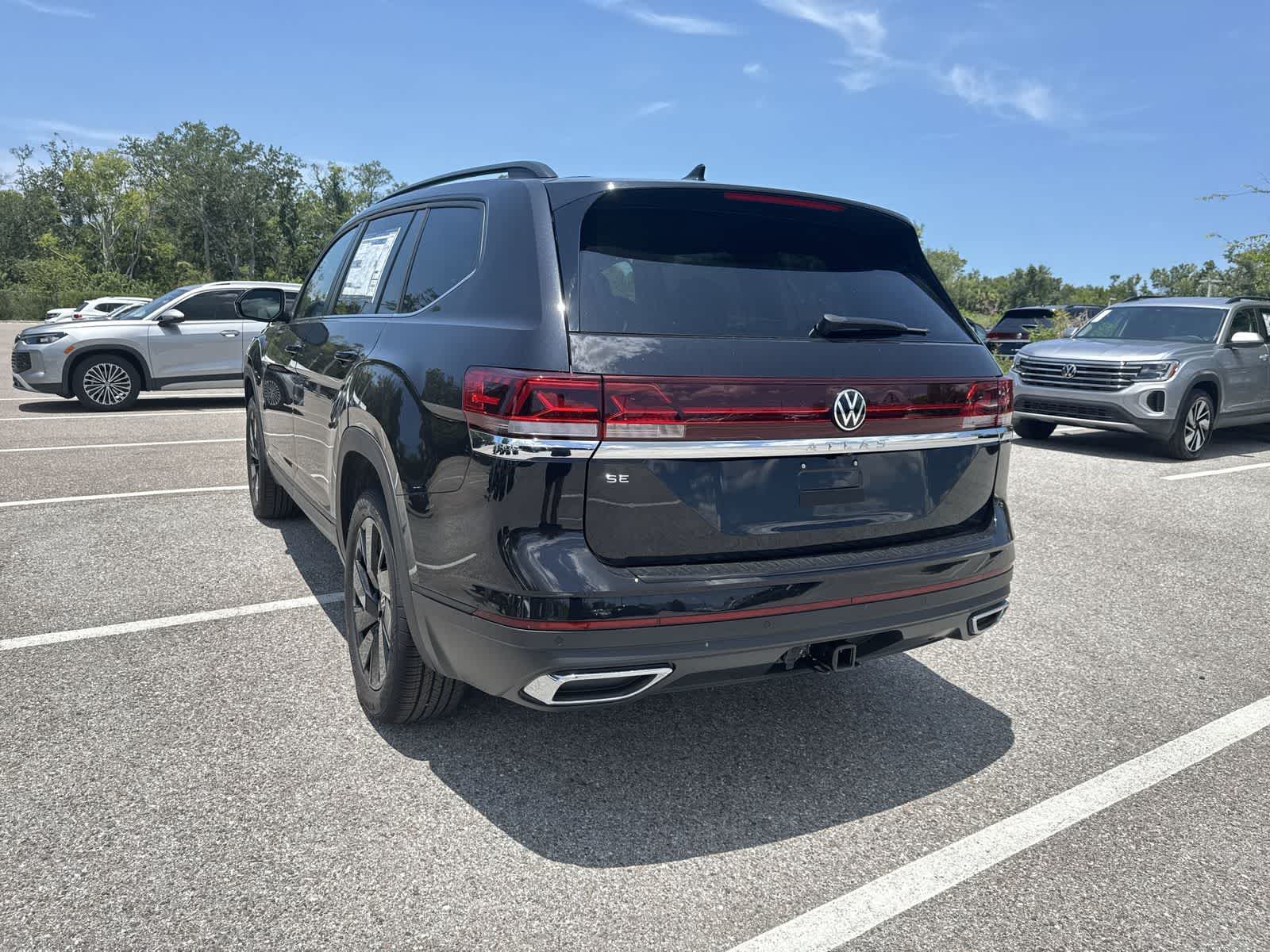 Volkswagen Atlas 2.0T SE con tecnología 2026