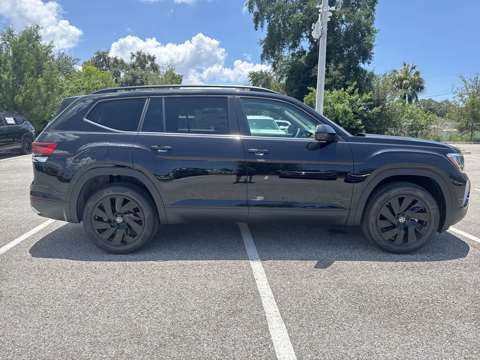 Volkswagen Atlas 2.0T SE con tecnología 2026
