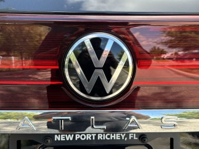Volkswagen Atlas 2.0T SE con tecnología 2026