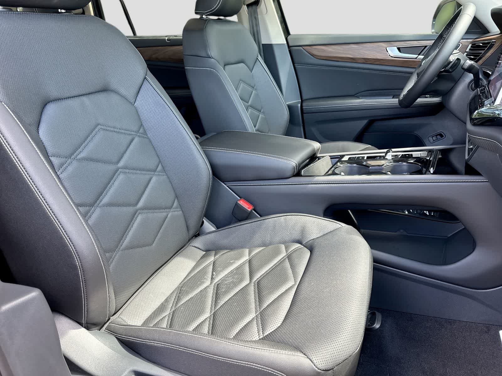 Volkswagen Atlas 2.0T SE con tecnología 2026