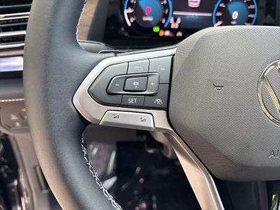 Volkswagen Atlas 2.0T SE con tecnología 2026
