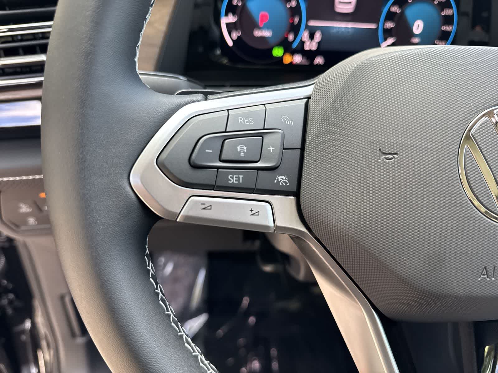 Volkswagen Atlas 2.0T SE con tecnología 2026