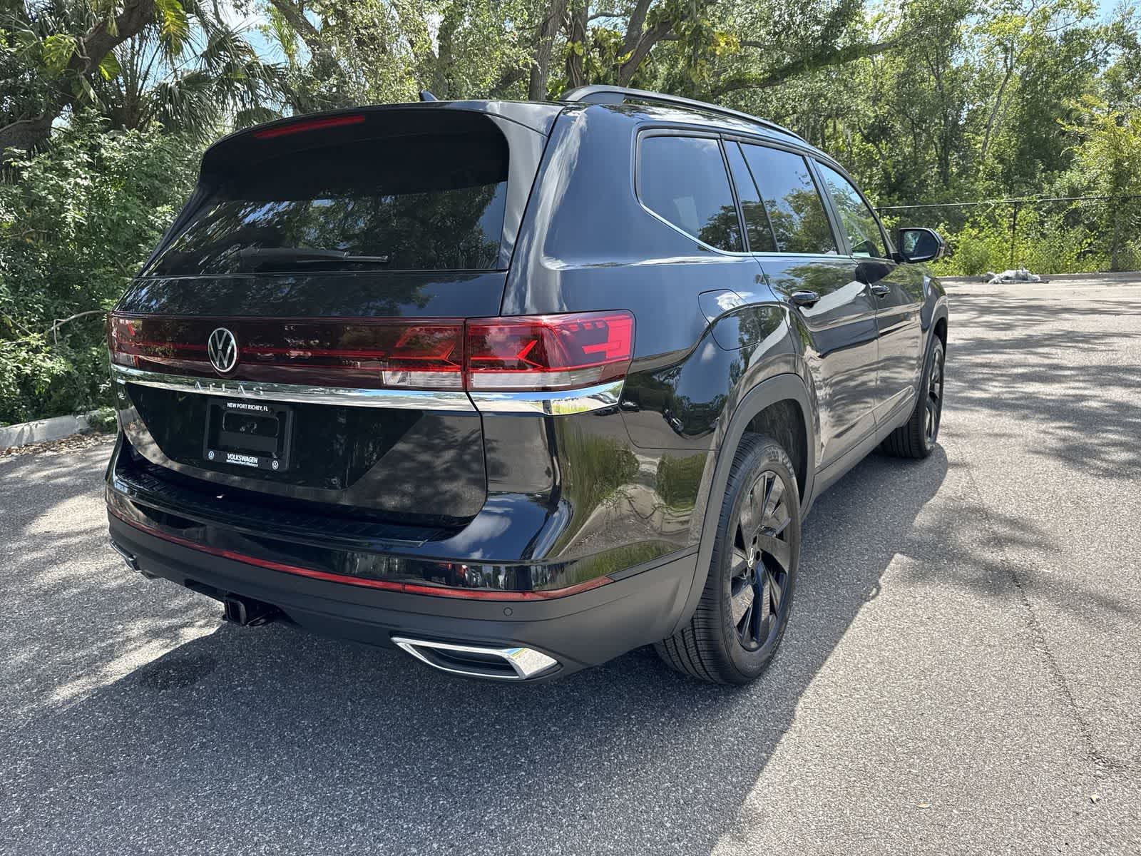 Volkswagen Atlas 2.0T SE con tecnología 2026