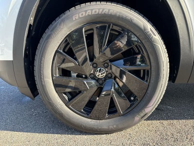 Volkswagen Atlas 2.0T SE con tecnología 2026
