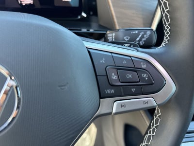 Volkswagen Atlas 2.0T SE con tecnología 2026
