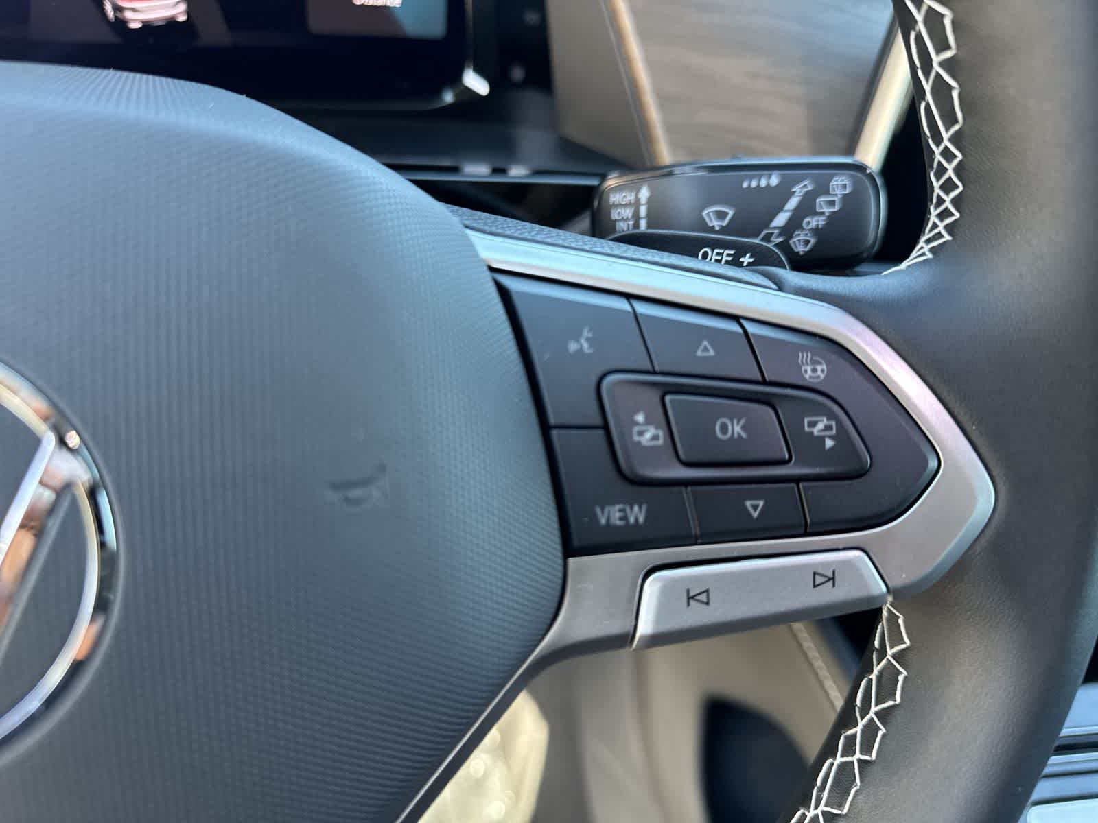 Volkswagen Atlas 2.0T SE con tecnología 2026