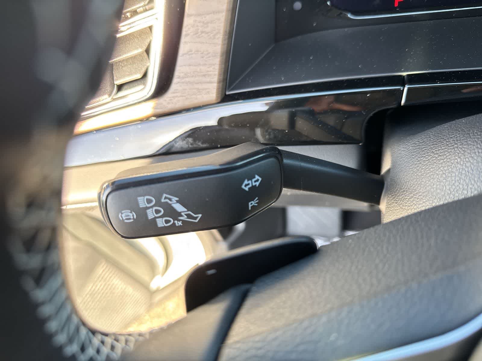 Volkswagen Atlas 2.0T SE con tecnología 2026