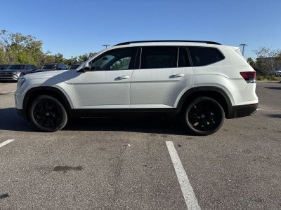 Volkswagen Atlas 2.0T SE con tecnología 2026