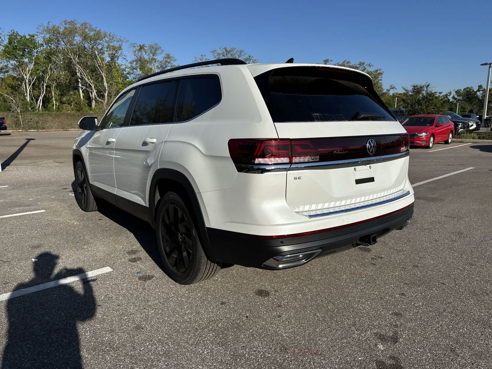 Volkswagen Atlas 2.0T SE con tecnología 2026