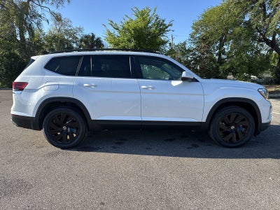Volkswagen Atlas 2.0T SE con tecnología 2026