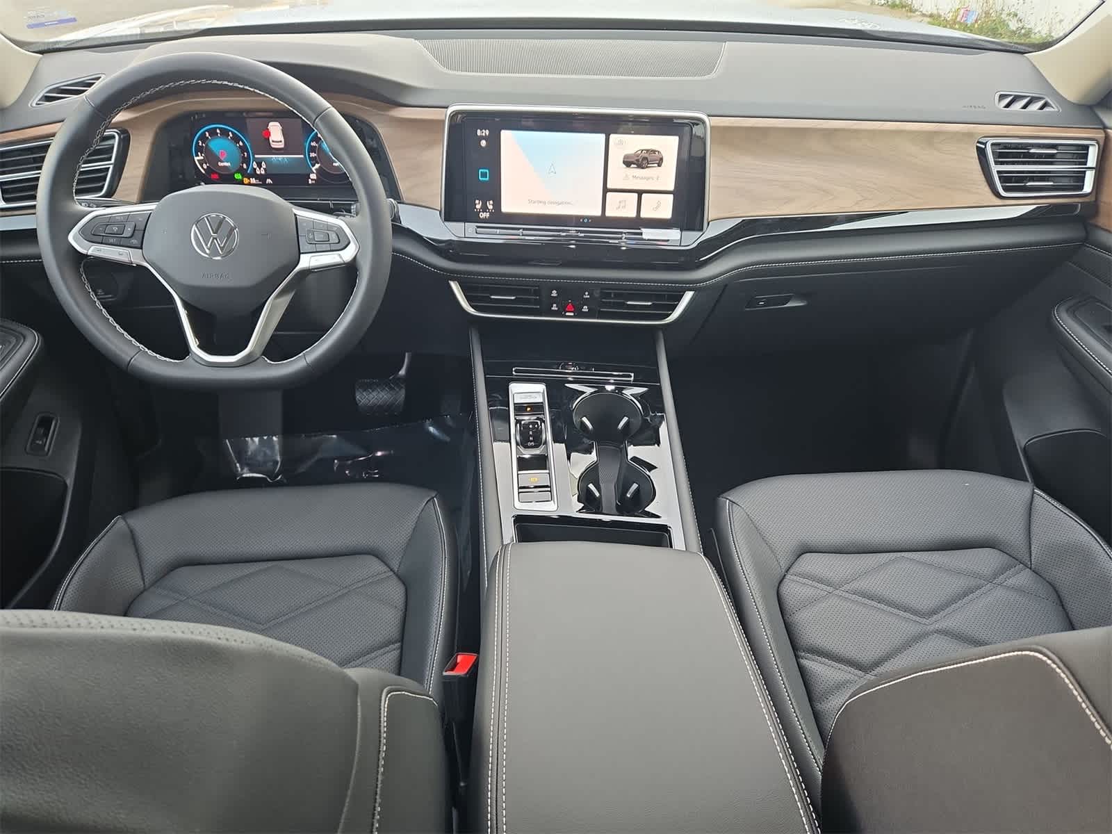 Volkswagen Atlas 2.0T SE con tecnología 2026