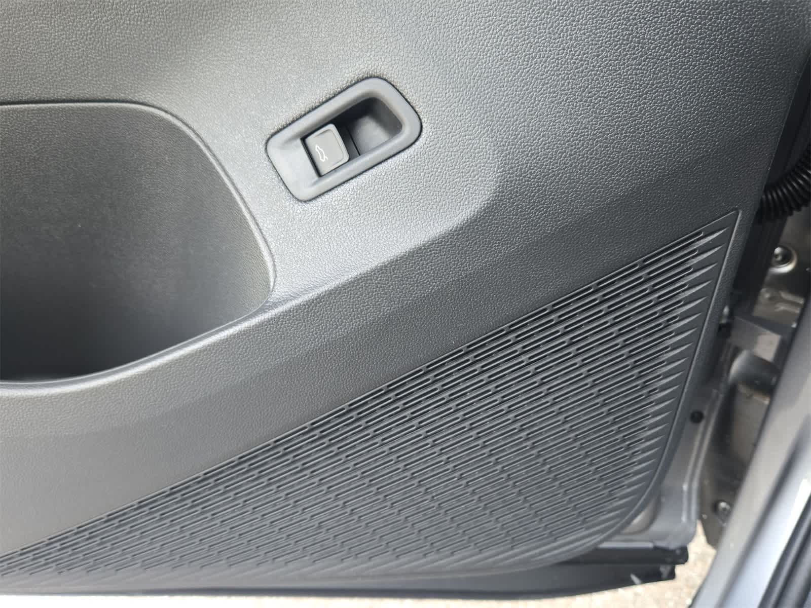 Volkswagen Atlas 2.0T SE con tecnología 2026