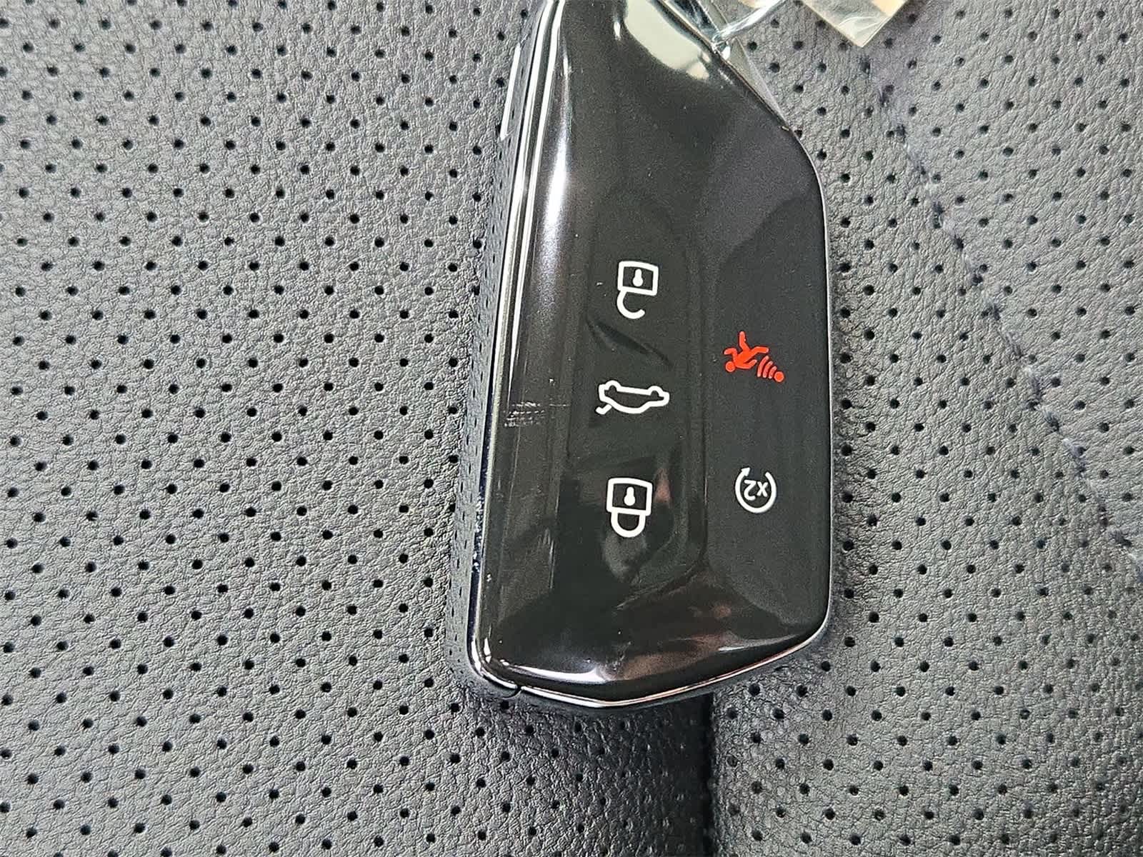 Volkswagen Atlas 2.0T SE con tecnología 2026