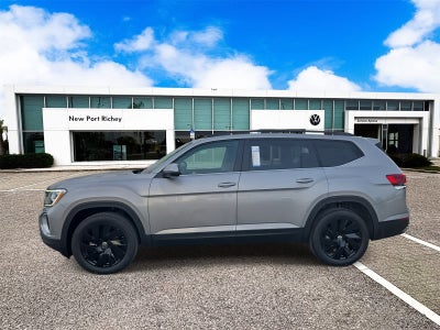 Volkswagen Atlas 2.0T SE con tecnología 2026