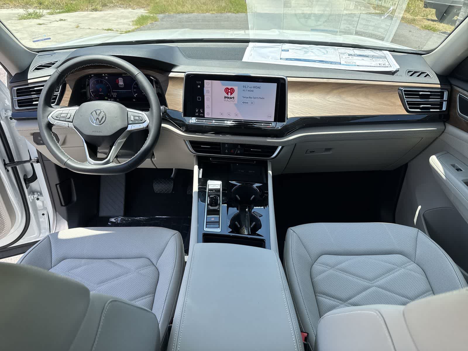 Volkswagen Atlas 2.0T SE con tecnología 2026