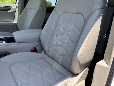 Volkswagen Atlas 2.0T SE con tecnología 2026