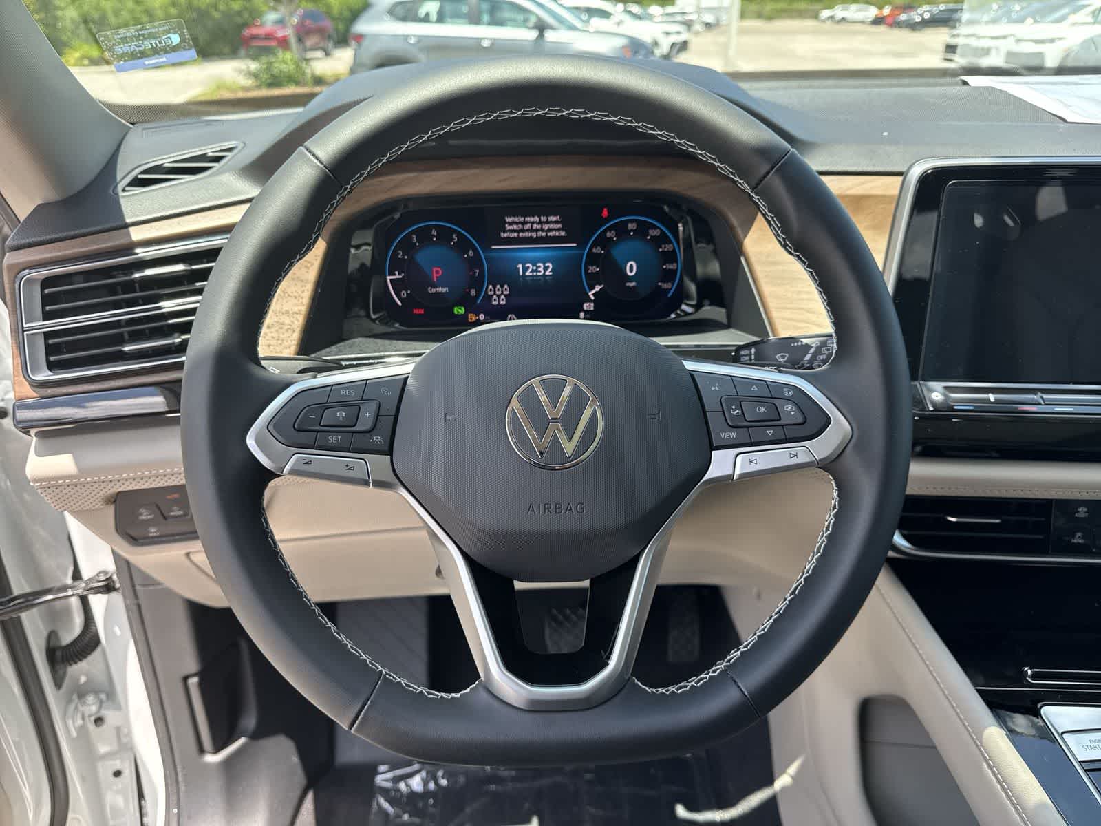 Volkswagen Atlas 2.0T SE con tecnología 2026