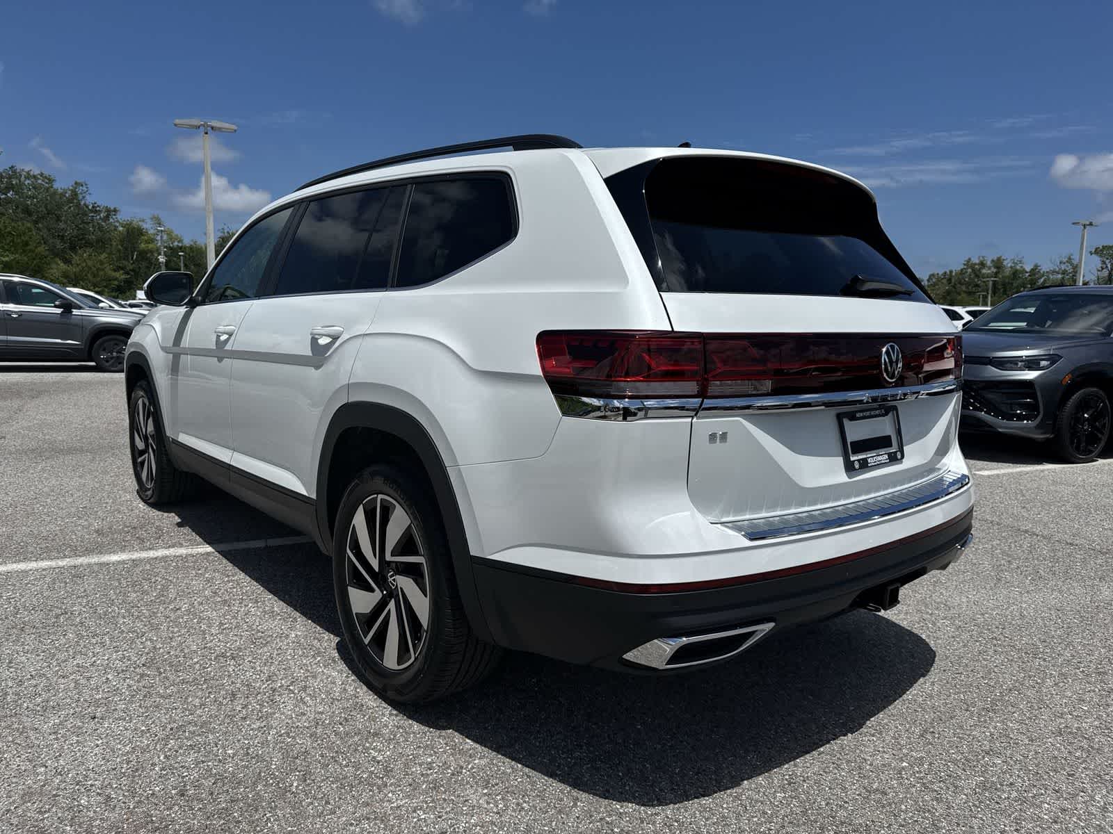 Volkswagen Atlas 2.0T SE con tecnología 2026