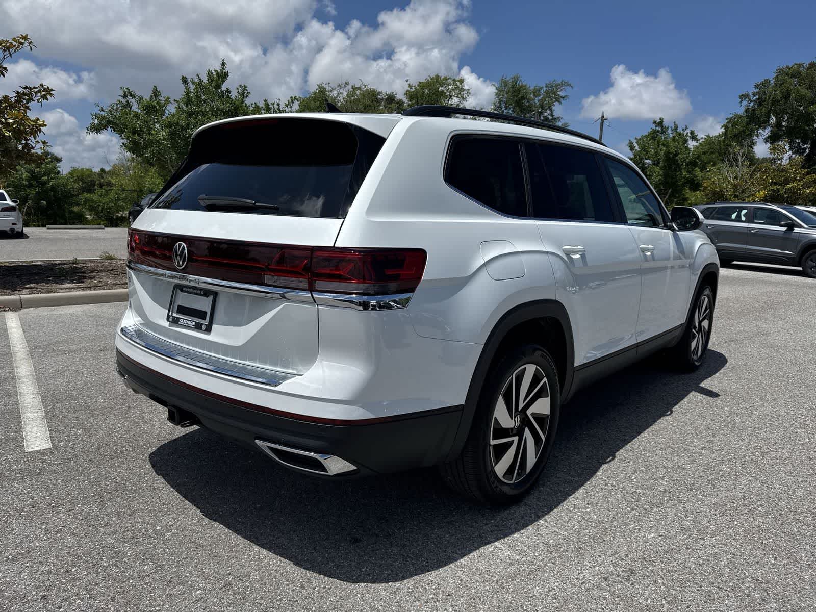 Volkswagen Atlas 2.0T SE con tecnología 2026