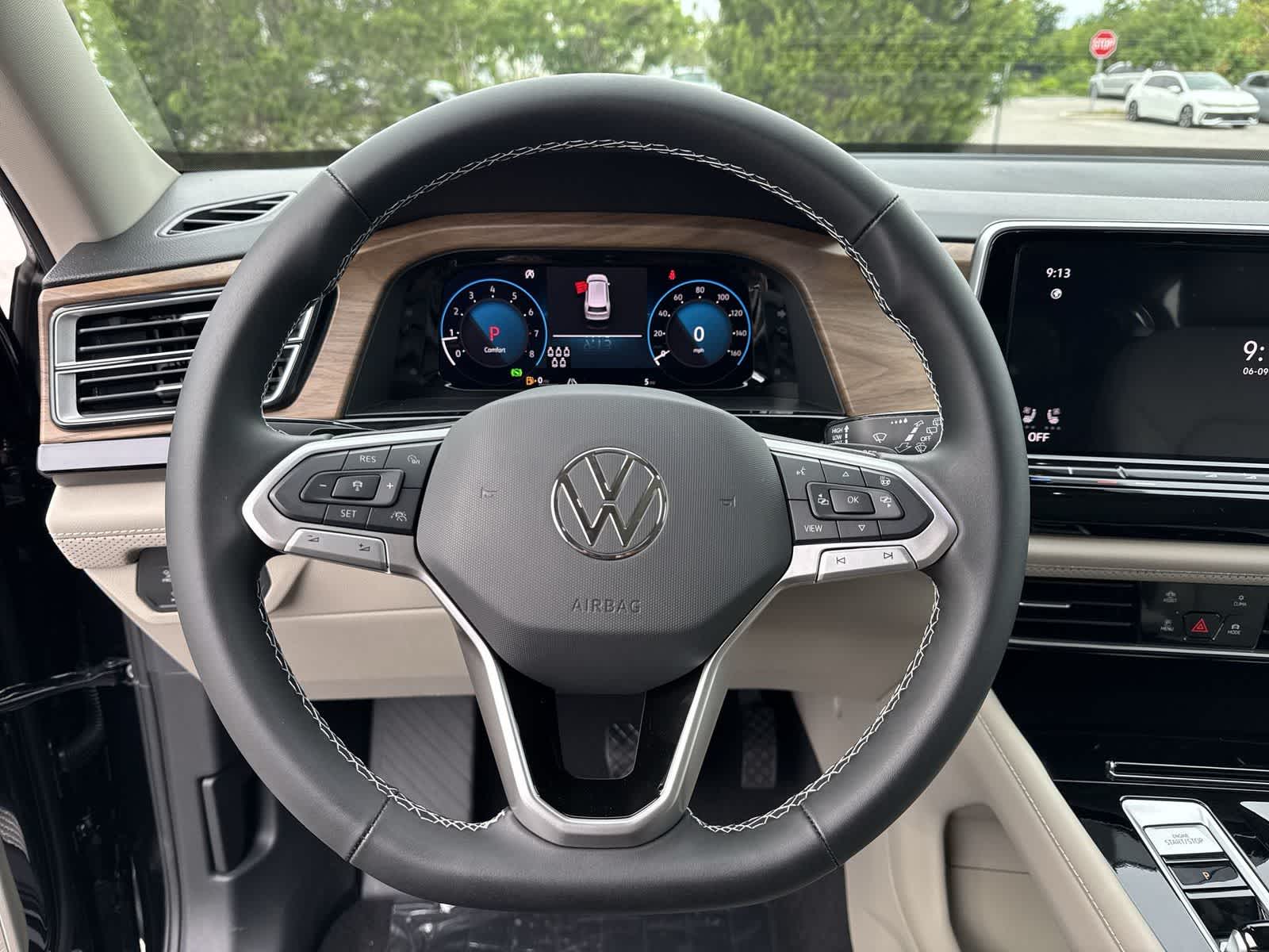 Volkswagen Atlas 2.0T SE con tecnología 2026