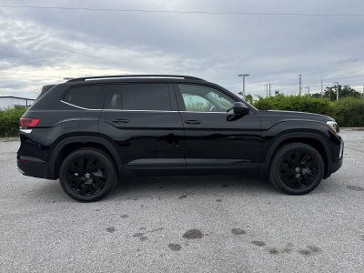 Volkswagen Atlas 2.0T SE con tecnología 2026