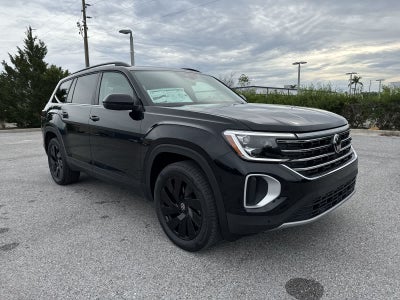 Volkswagen Atlas 2.0T SE con tecnología 2026