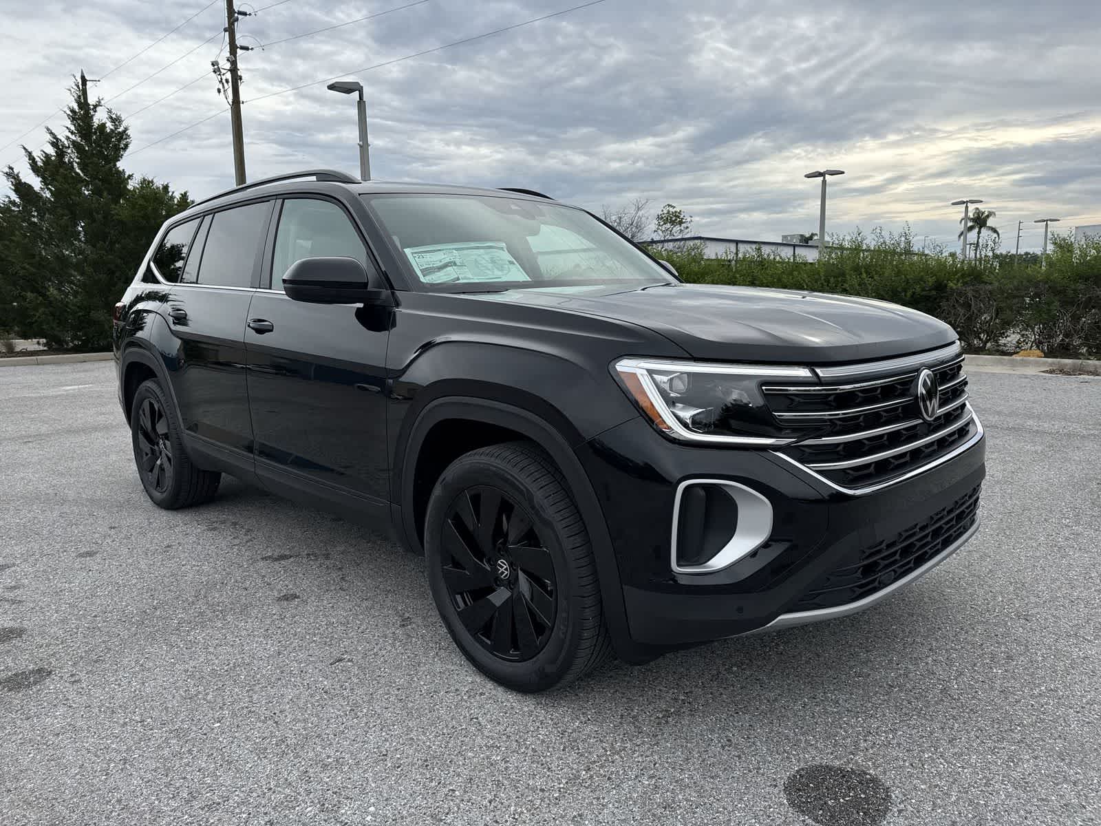 Volkswagen Atlas 2.0T SE con tecnología 2026