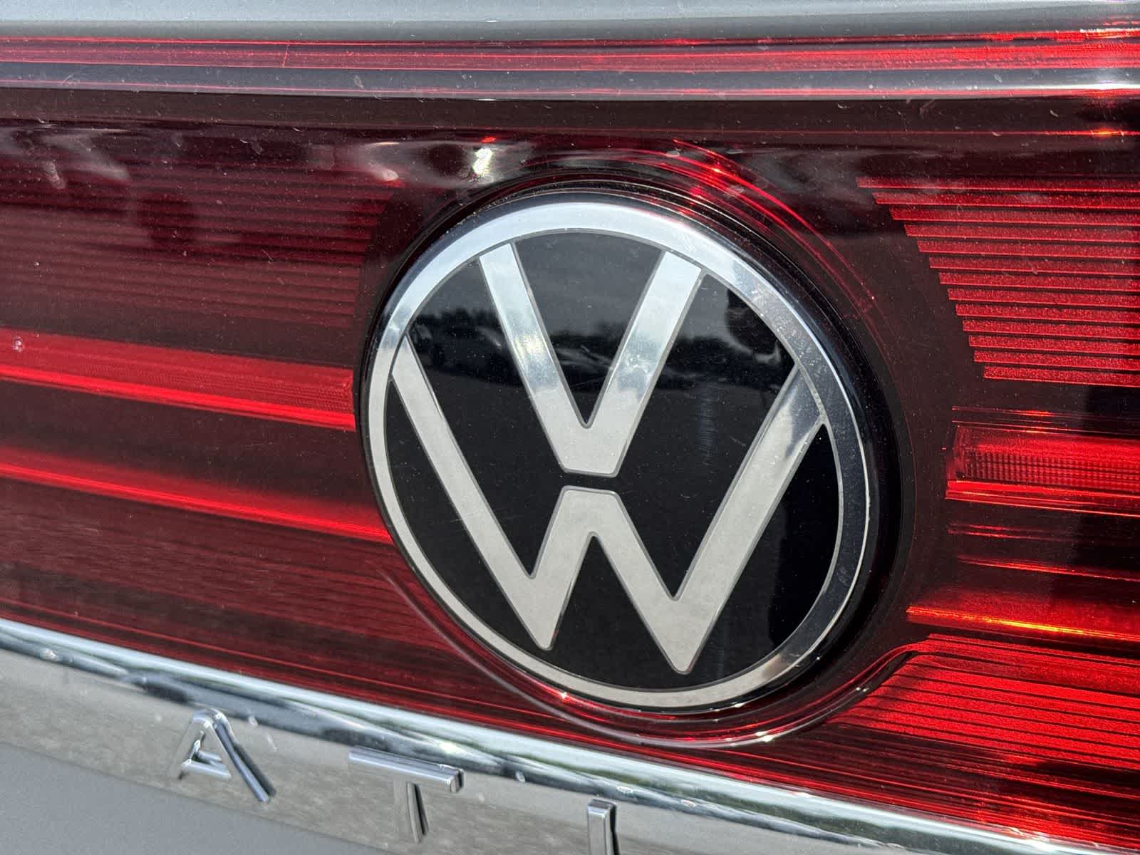 Volkswagen Atlas 2.0T SE con tecnología 2026