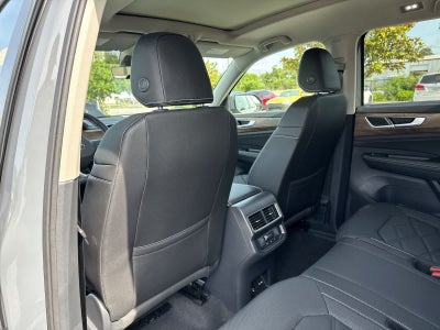 Volkswagen Atlas 2.0T SE con tecnología 2026